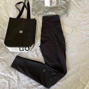 BNWT Base Pace Lululemon Leggings Size 6